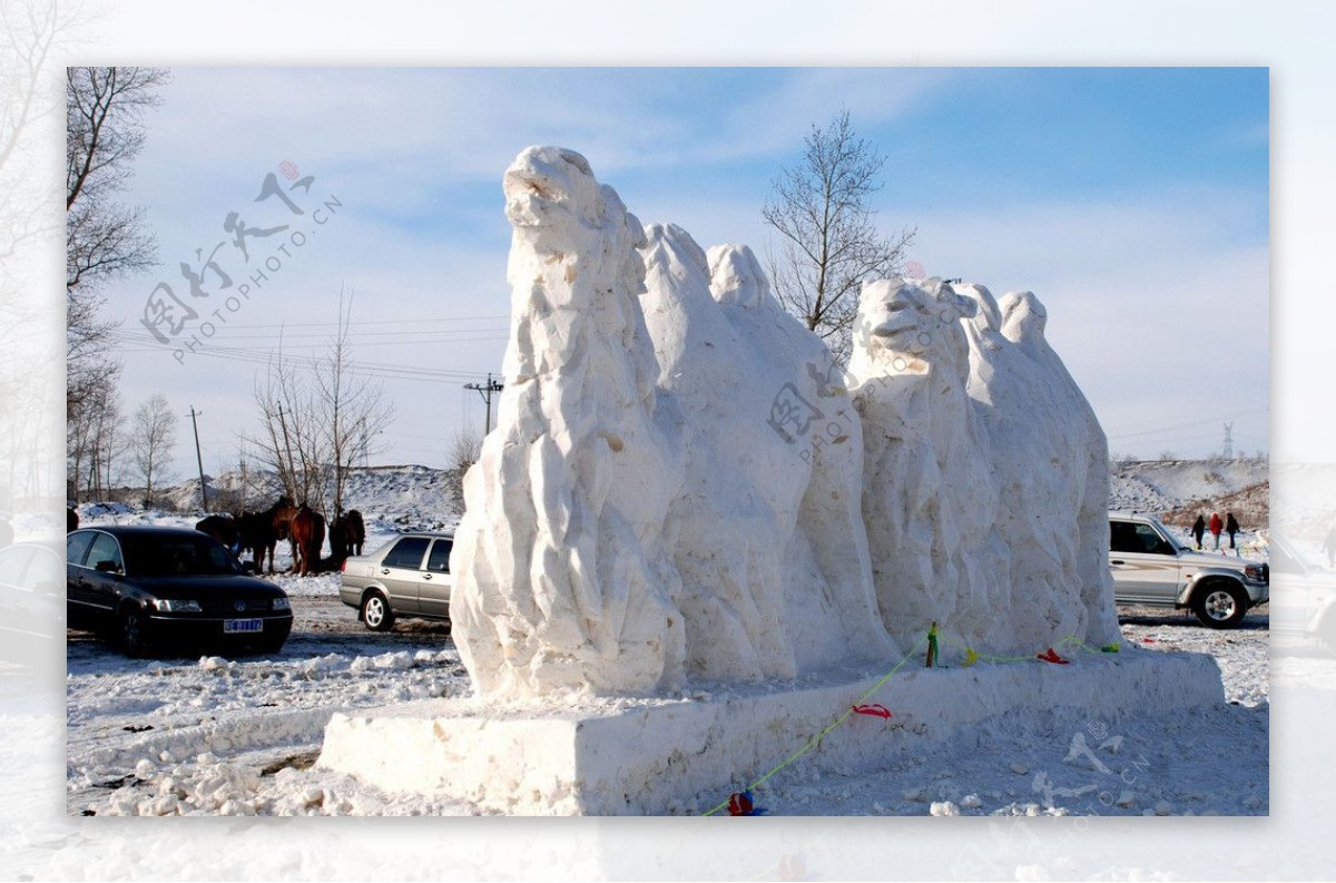 冬季那达慕的雪雕