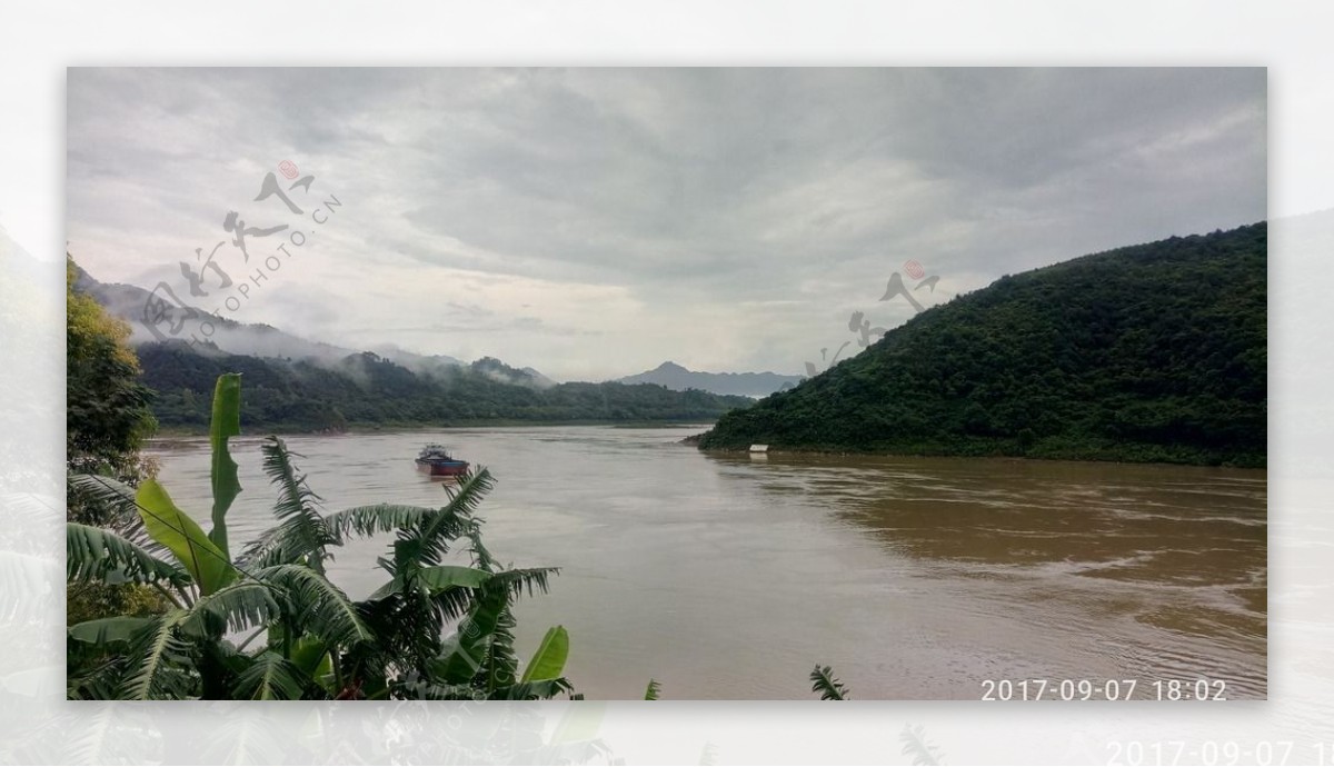 广西大藤峡入口勒马古渡风景