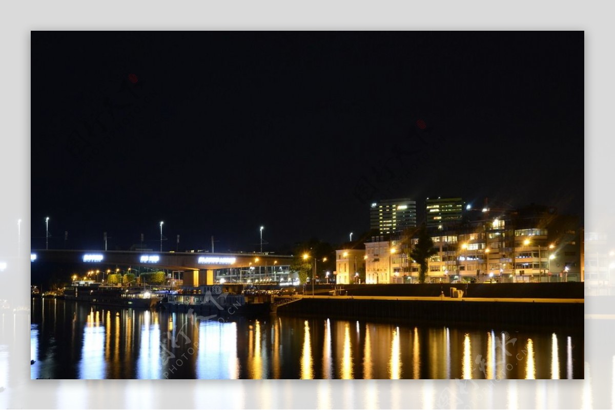 荷兰阿萨姆城市夜景