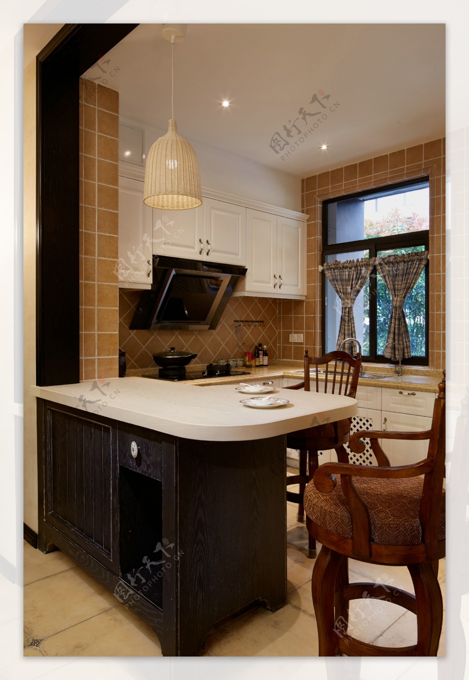 现代开放式厨房室内设计装修效果图