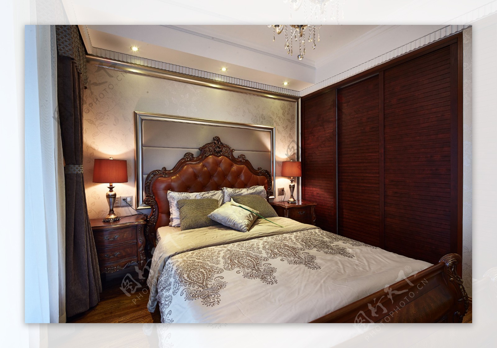 中式典雅卧室暗红色床头室内装修效果图