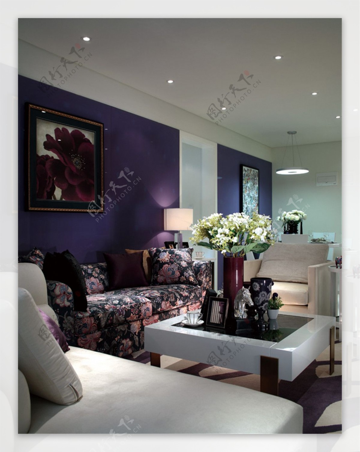 现代时尚客厅紫色花纹沙发室内装修效果图