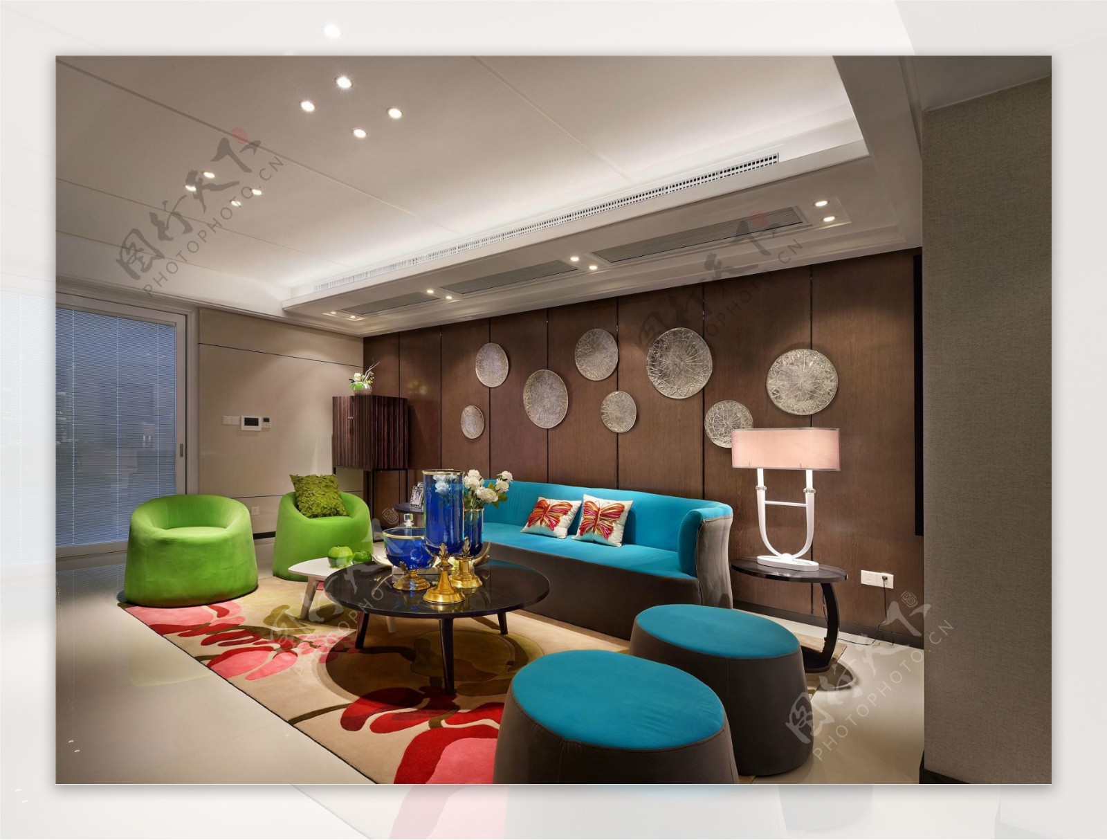 现代时尚鲜活客厅亮色沙发室内装修效果图