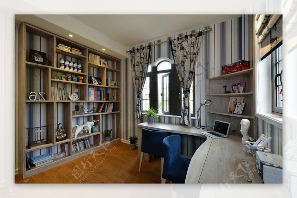现代清新书房花纹窗帘室内装修效果图