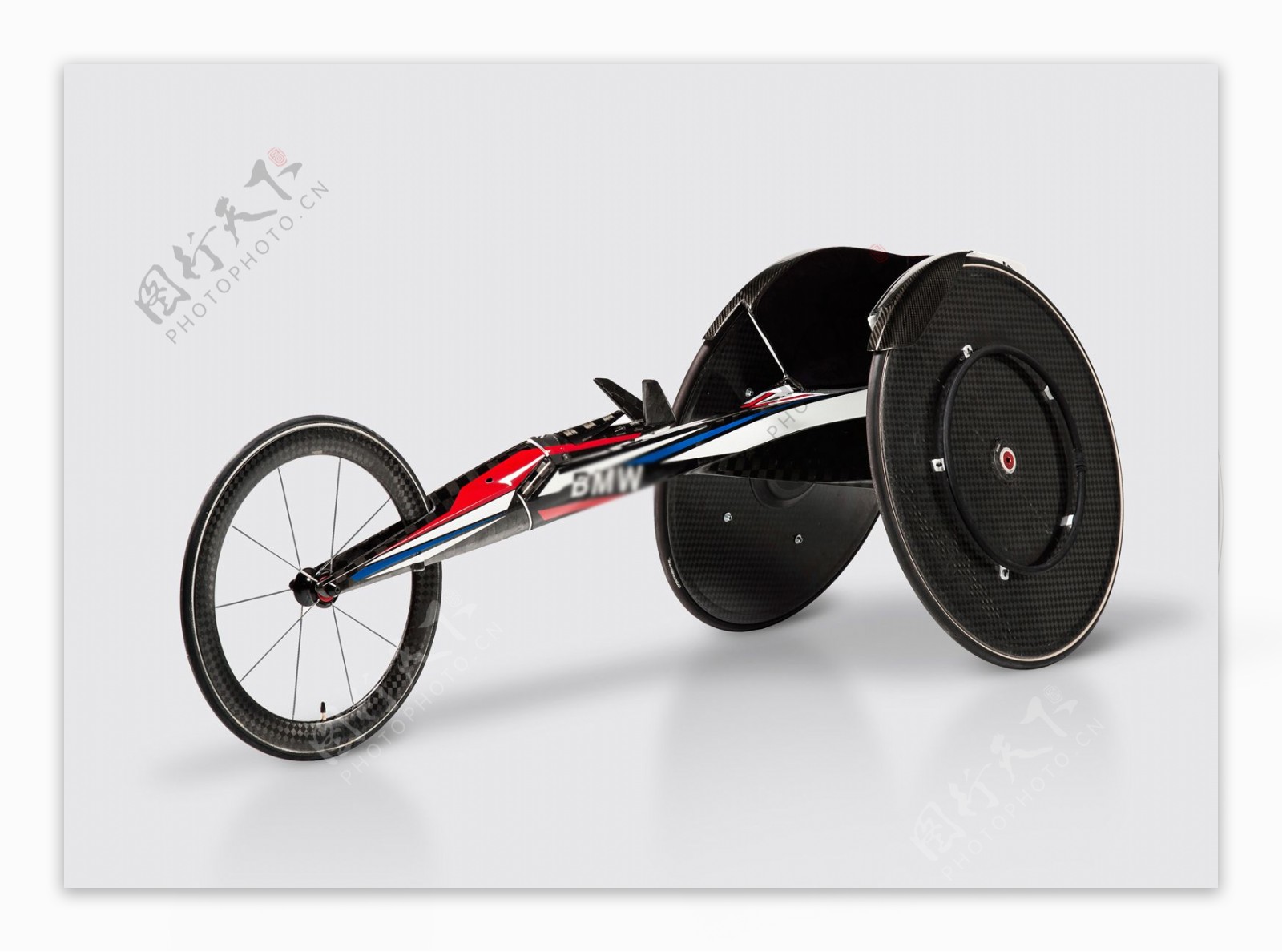 炫酷概念设计的轮椅jpg素材