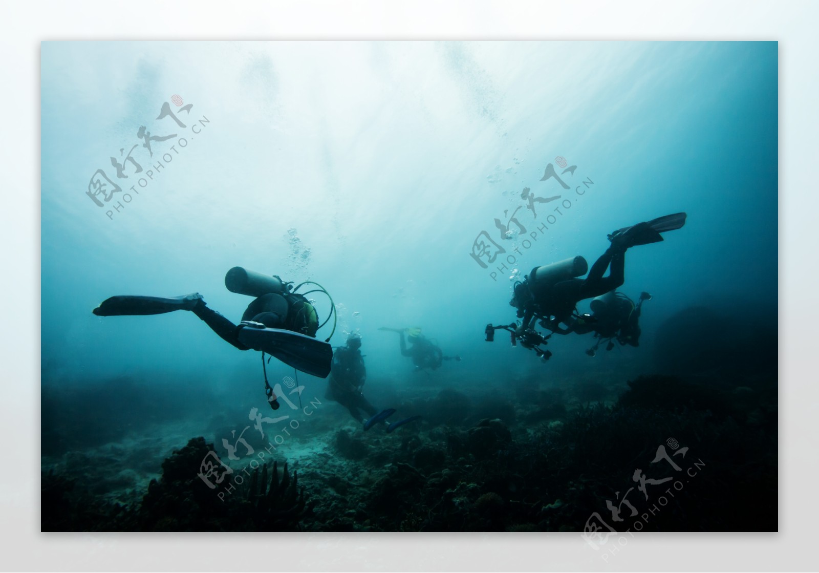 海底潜水员图片素材