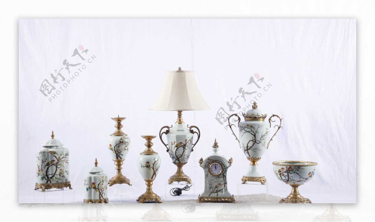 中式新古典高档陶瓷配铜装饰摆件