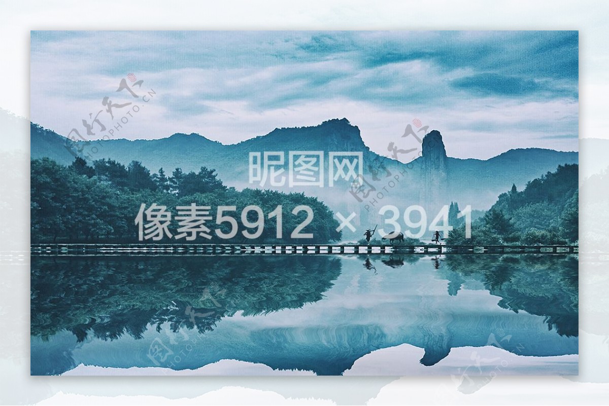 中国风美丽的山水田园风光倒影