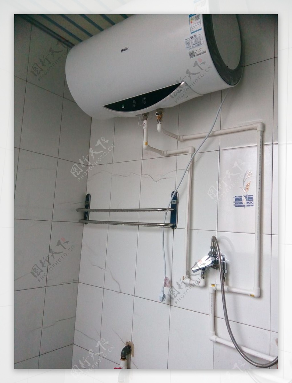 海尔电热水器安装图