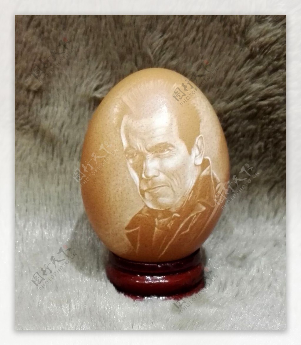 蛋雕肖像斯瓦辛格