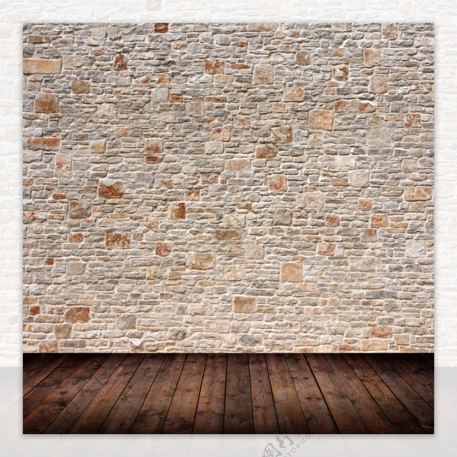 砖墙木板
