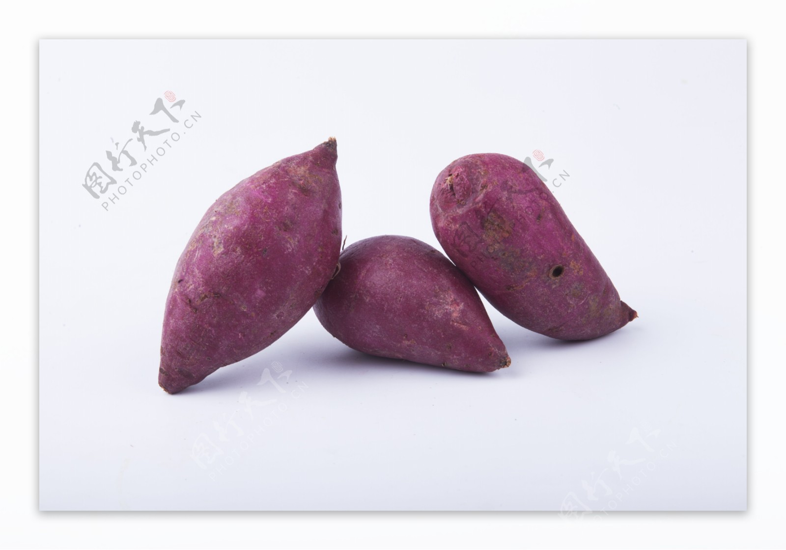 实物图摄影图营养丰富的紫薯1