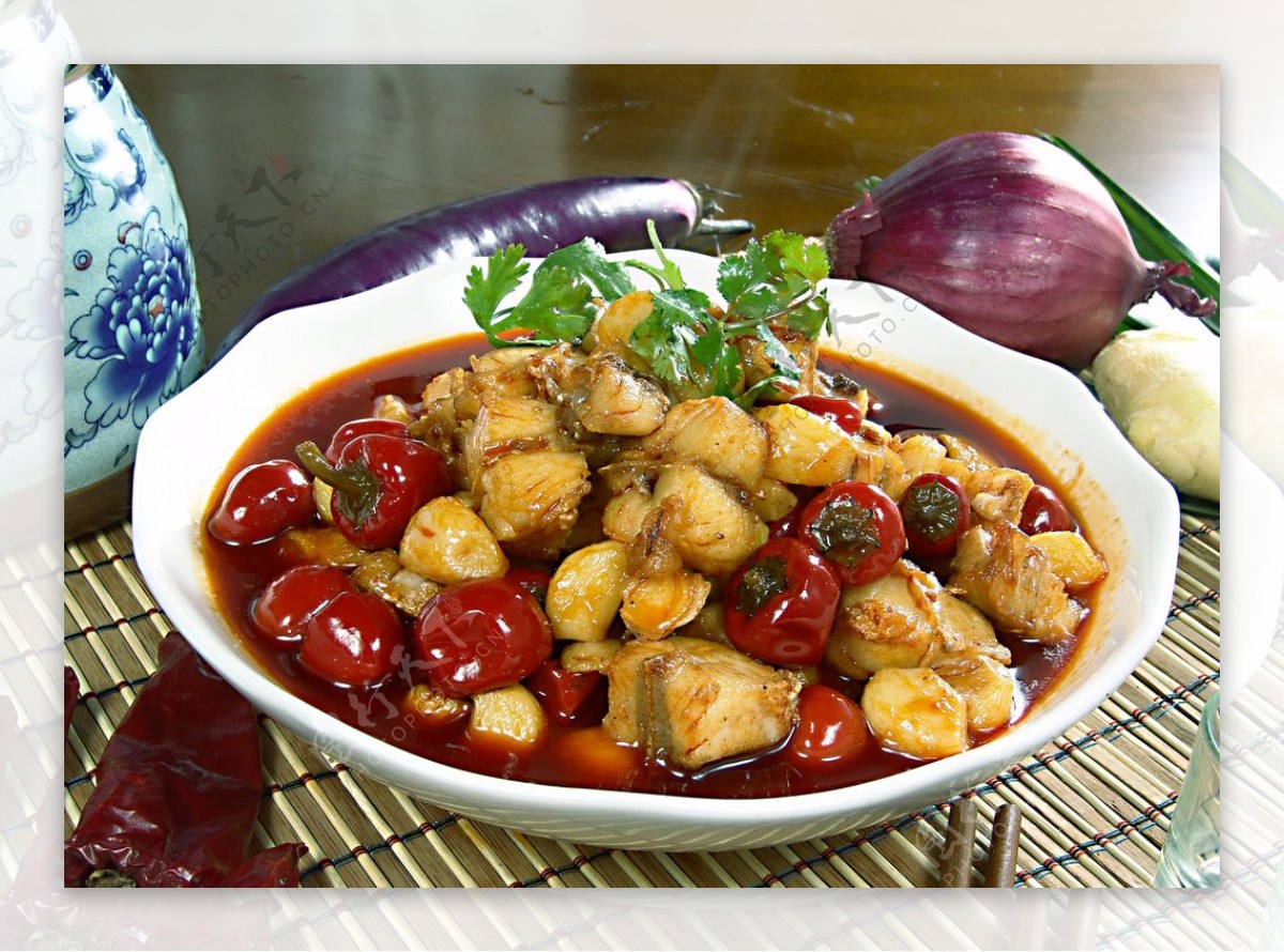 重庆噱头十足的耗儿鱼火锅，在美国打广告，特色蘸料有5种食材 – 重庆游品