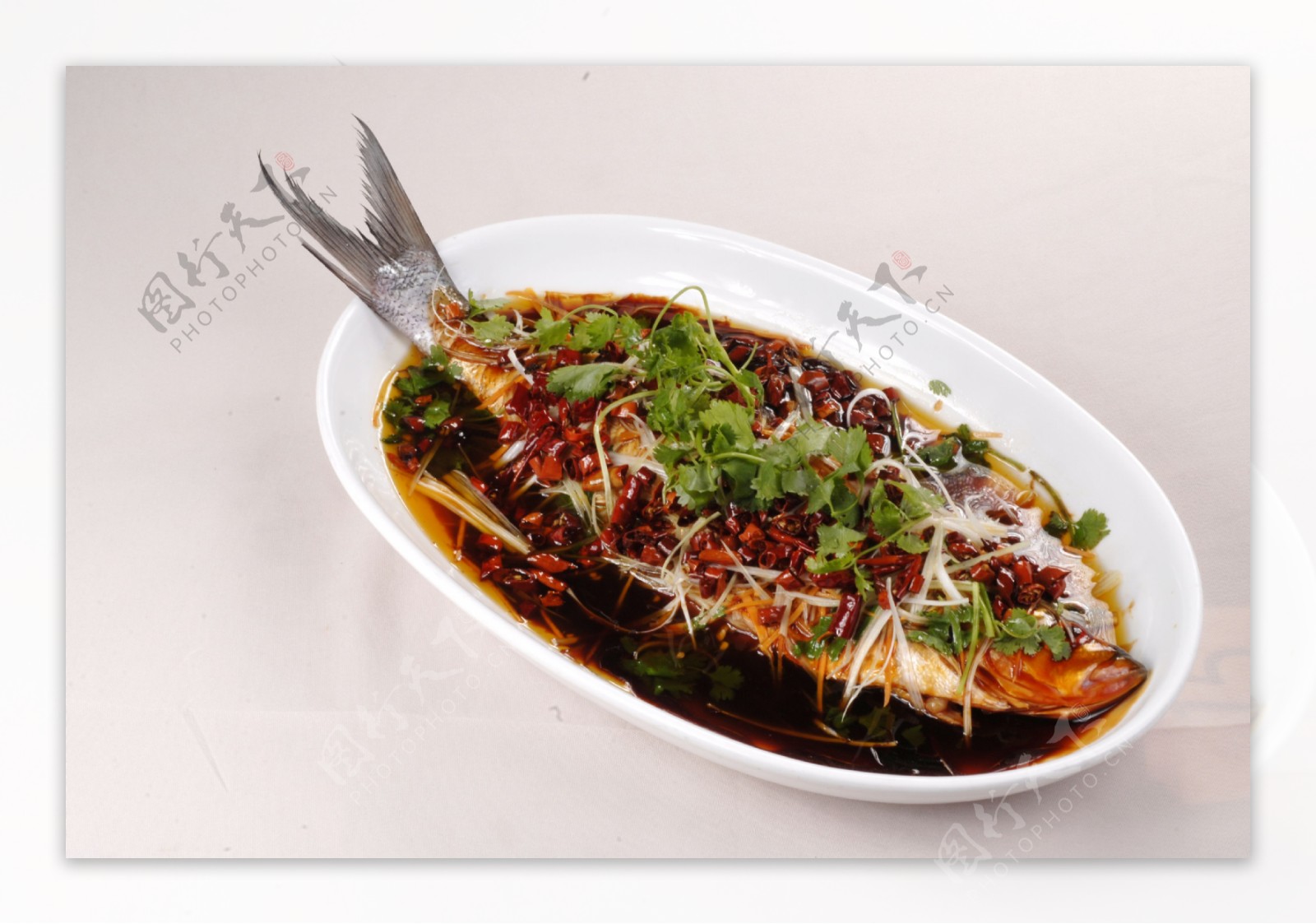 中秋节必备美食豆豉蒸鱼，鲜香嫩滑颜值高，做法简单营养又美味 - 哔哩哔哩