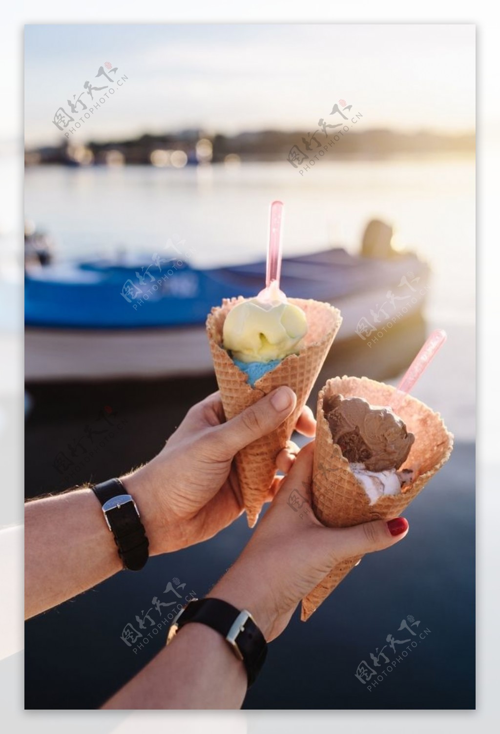 夏日情侣冰淇凌
