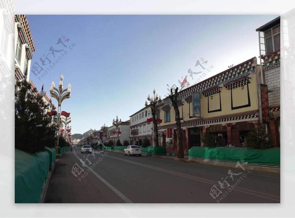 西藏藏区公路街道建筑图片