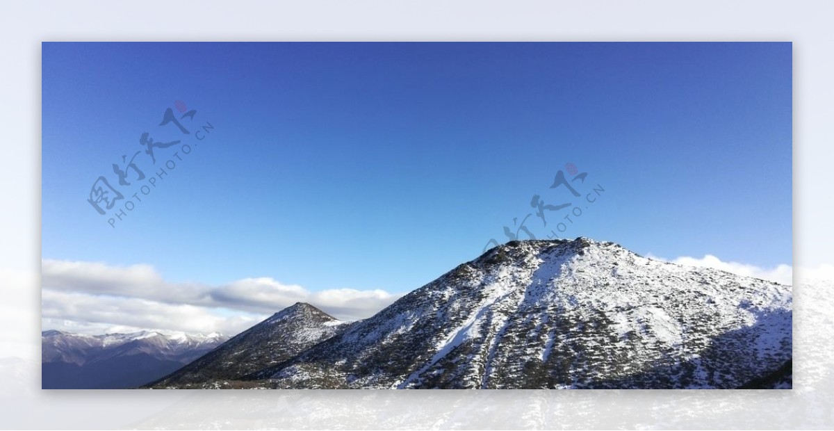 雪山云海风景图片