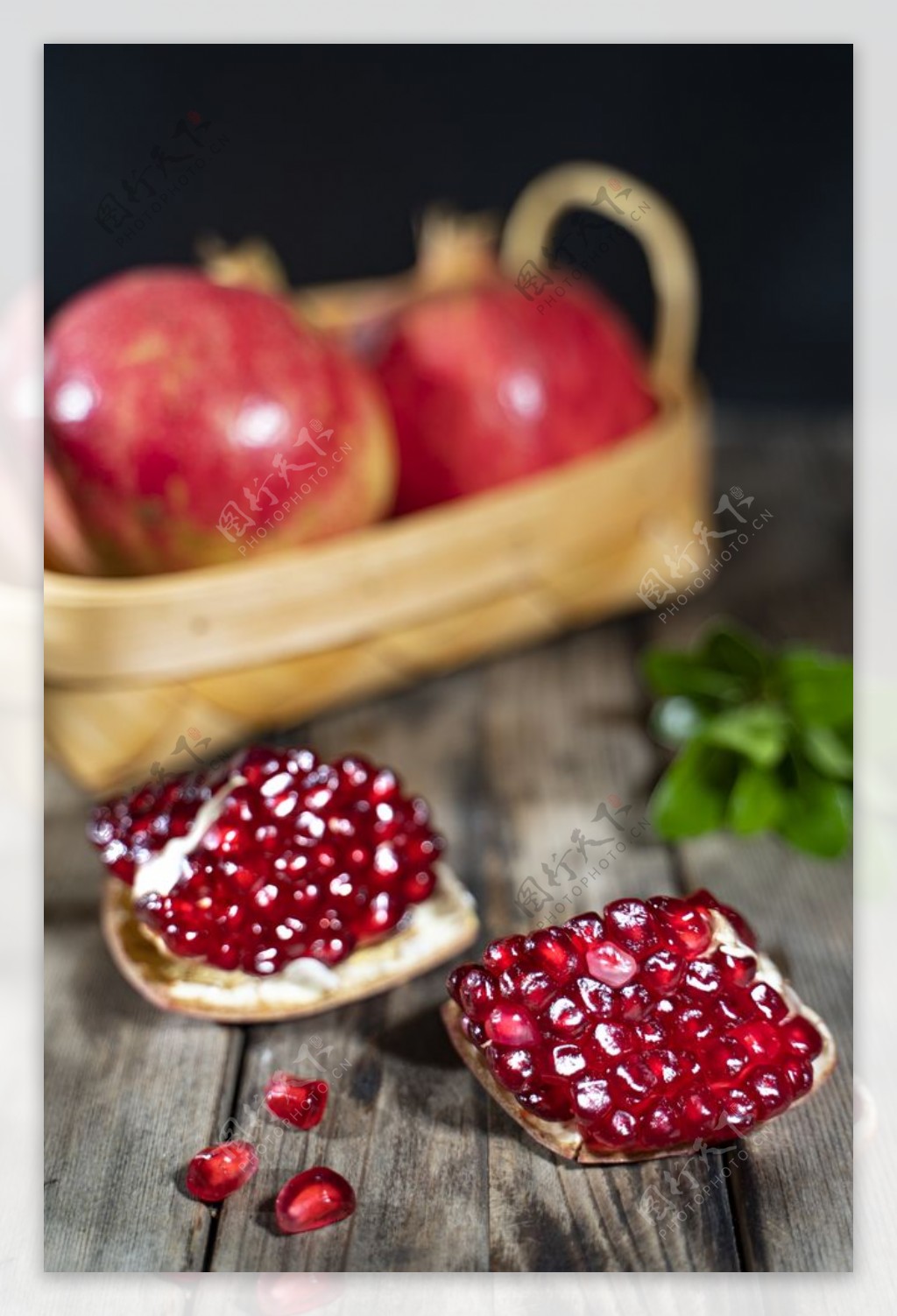 红石榴零食水果背景海报素材图片
