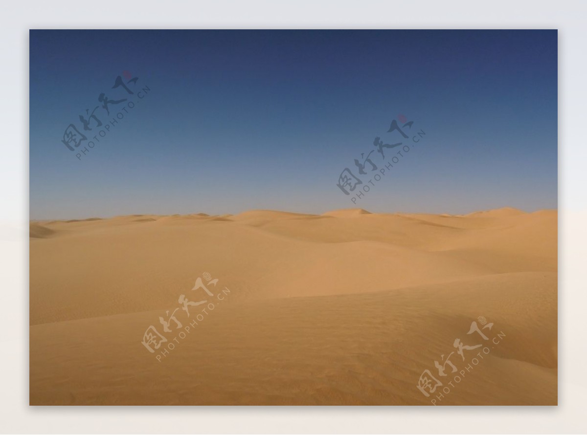 沙漠天空图片