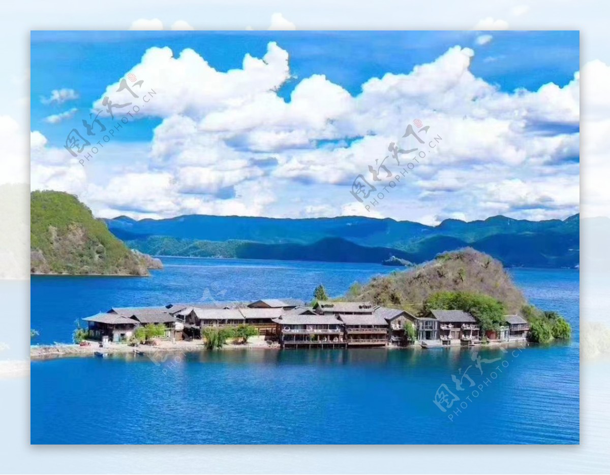 泸沽湖小岛图片