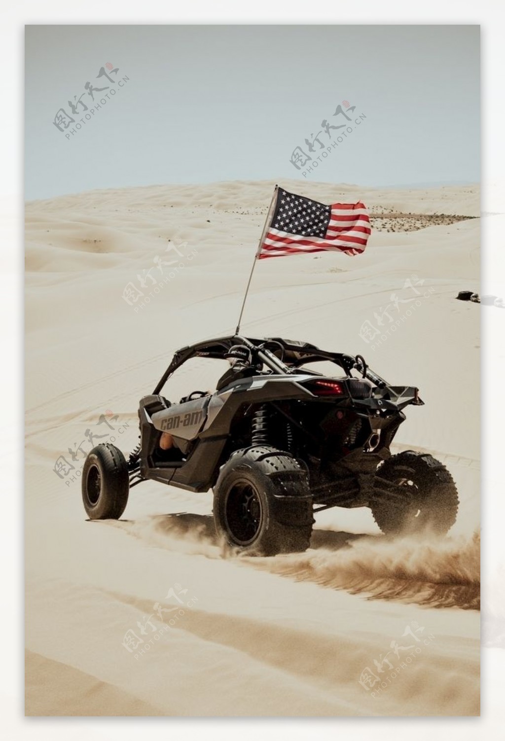 沙漠越野车图片