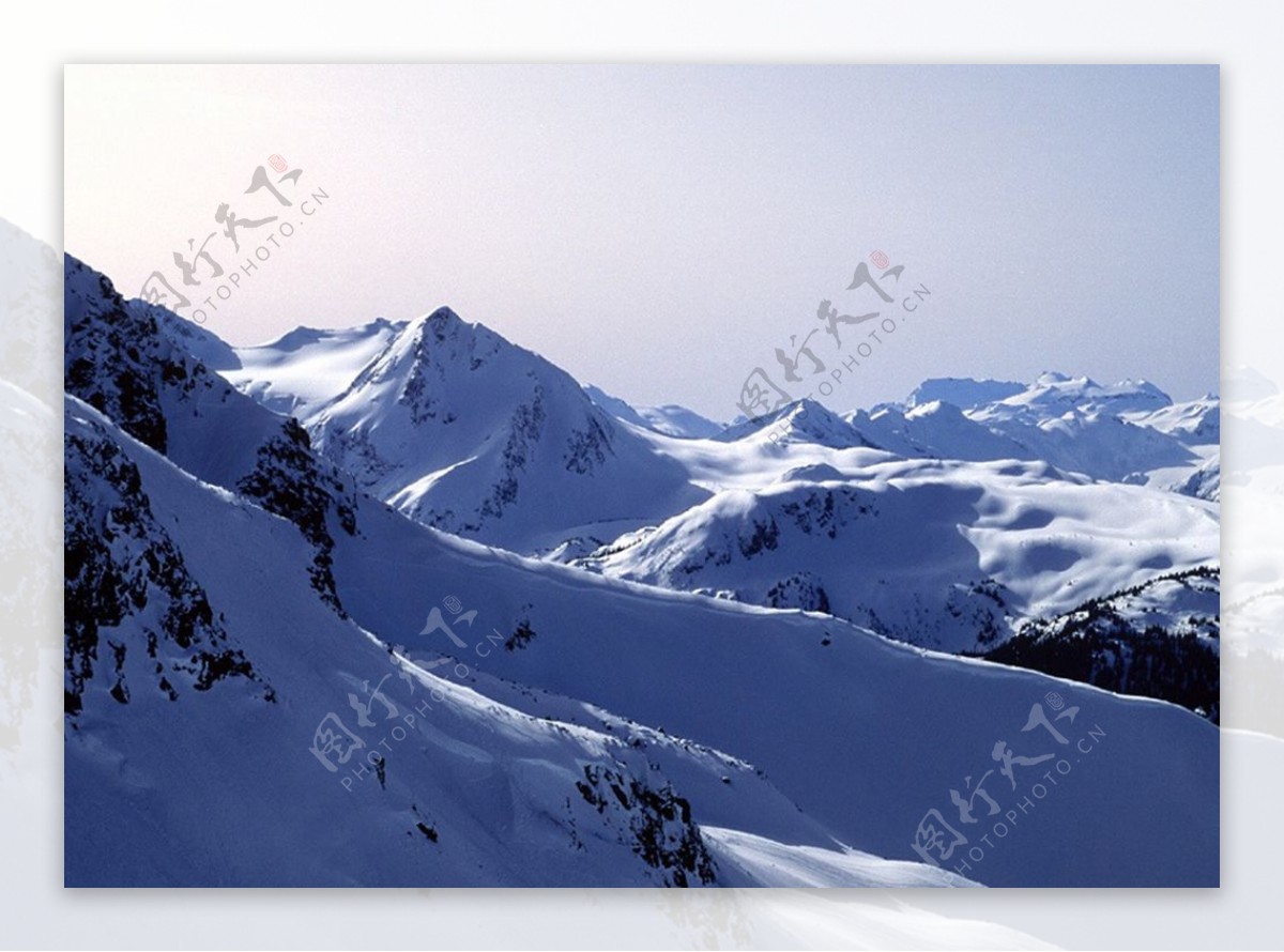 美丽的雪山雪景摄影图片