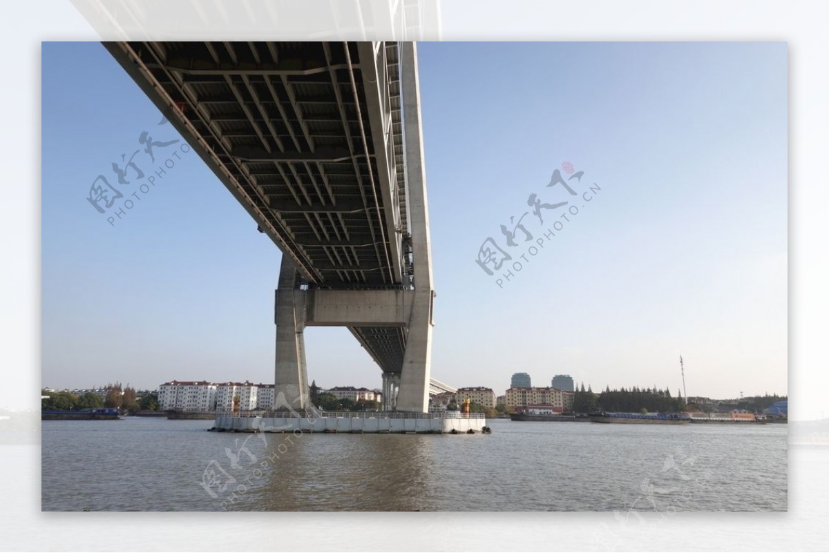 闵浦二桥桥墩黄浦江图片