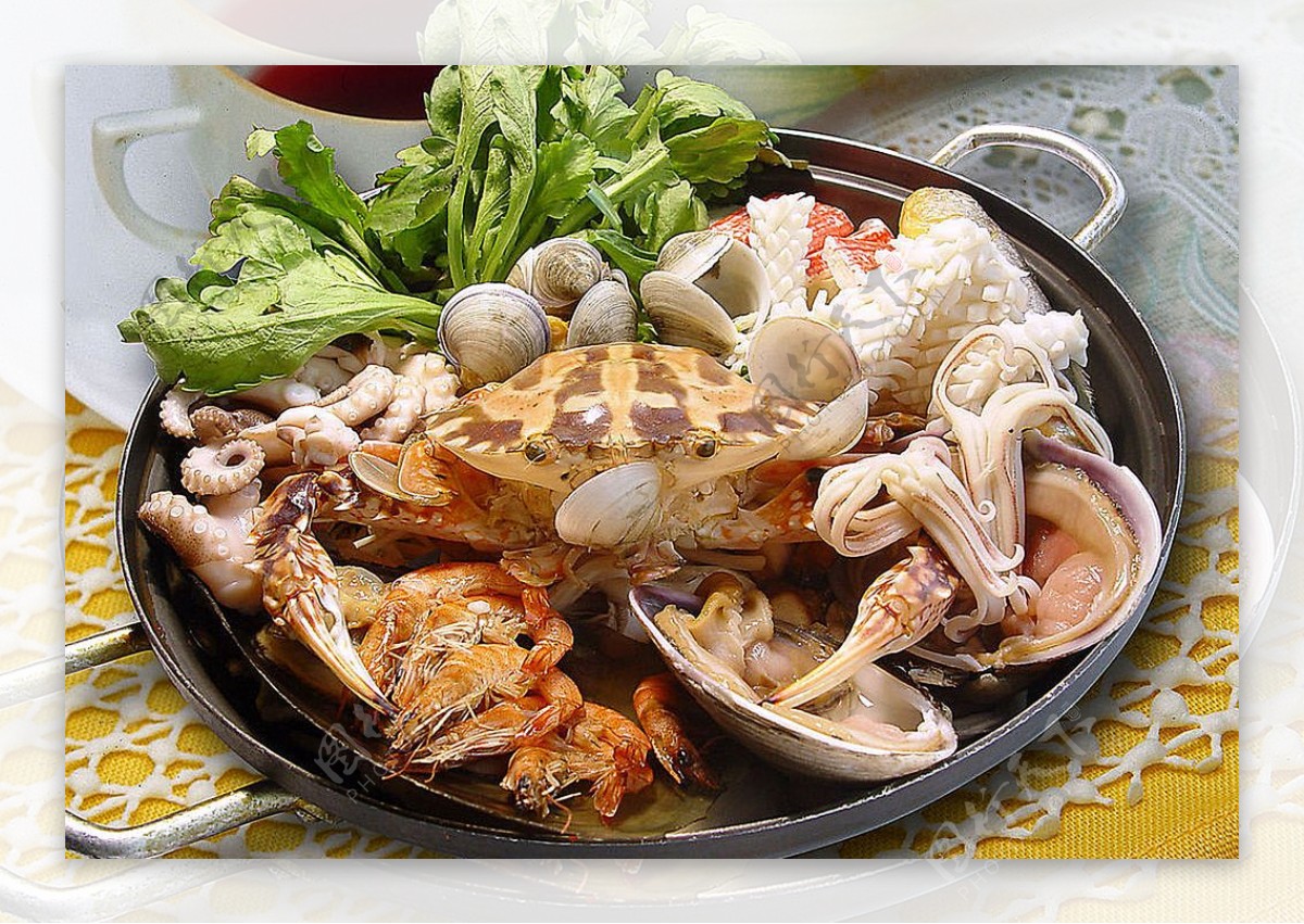 日韩料理海鲜火锅图片
