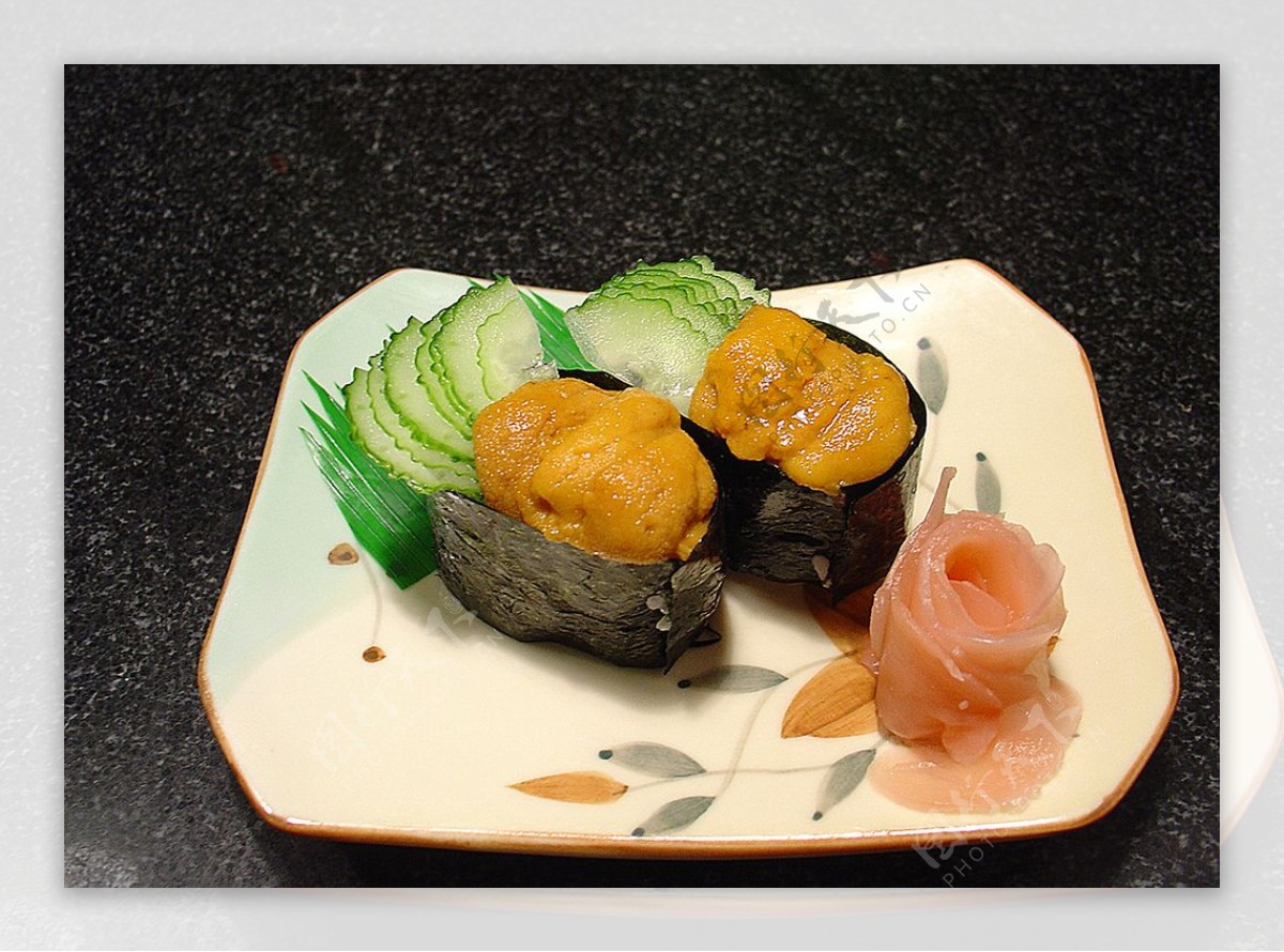 海胆寿司图片