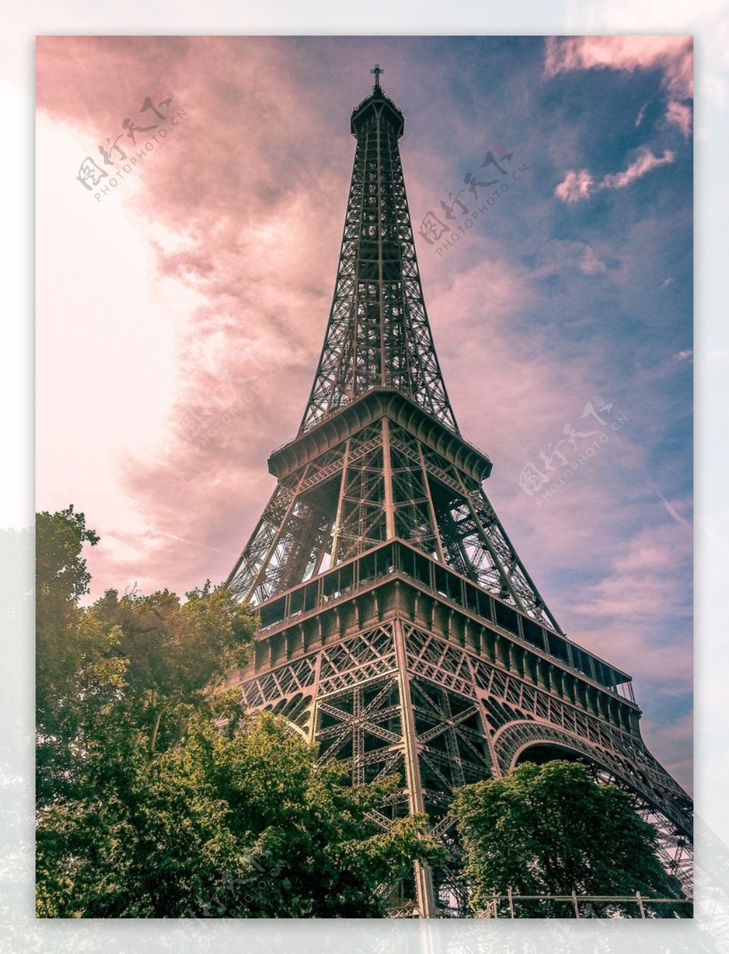 巴黎埃菲尔图片